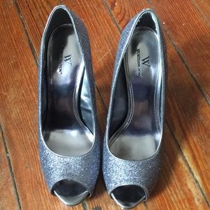 Silver sparkle high heels!